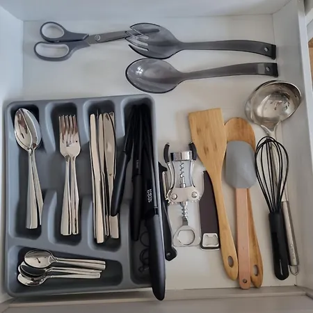 Teatralna Nowoczesny Centrum Boleslawca アパート ブンツラウ